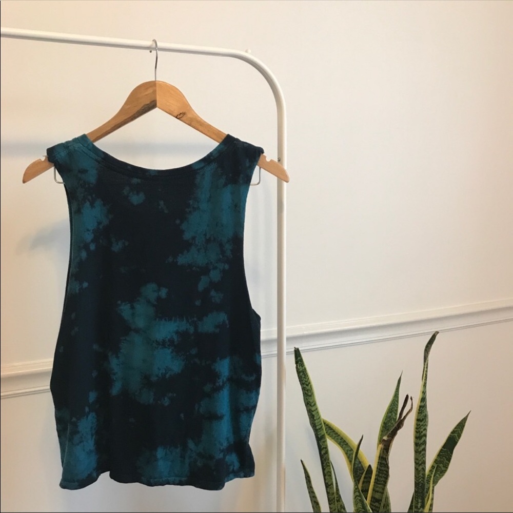 🚌 Panic At The Disco | Tie Dye Band Tee Tank M - Picture 2 of 6